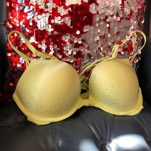 Victoria’s Secret Bombshell Plunge Bra